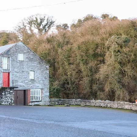 The River House بيت للعطل *