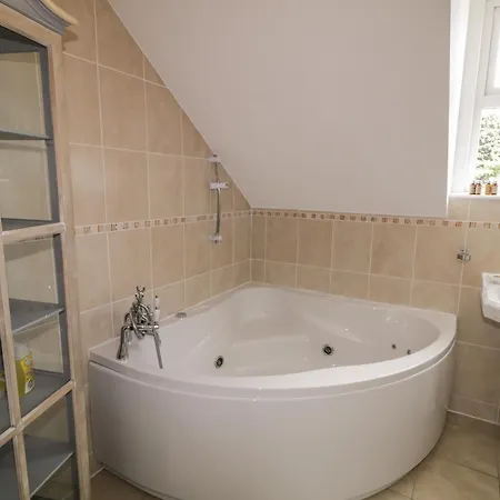 بيت للعطل The River House Ramelton