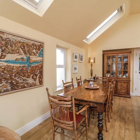 The River House بيت للعطل *