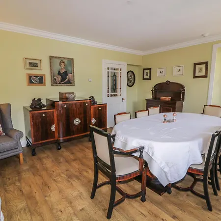 بيت للعطل The River House Ramelton